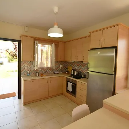Lemon 2 Sea Side Apartment, * نيكيتي