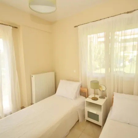 Lemon 2 Sea Side Apartment, نيكيتي